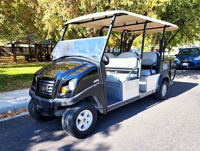 2024 Tuxedo Black Lithium Club Car Carryall 6-Passenger Transporter