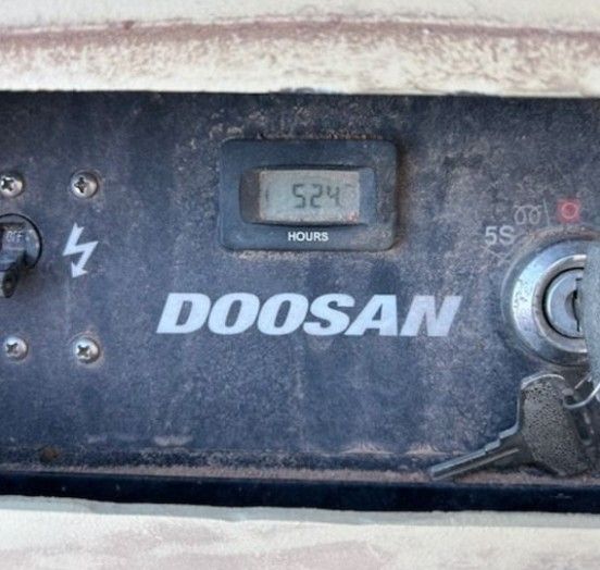 2019 Doosan Light Tower -*** 525 hours ***