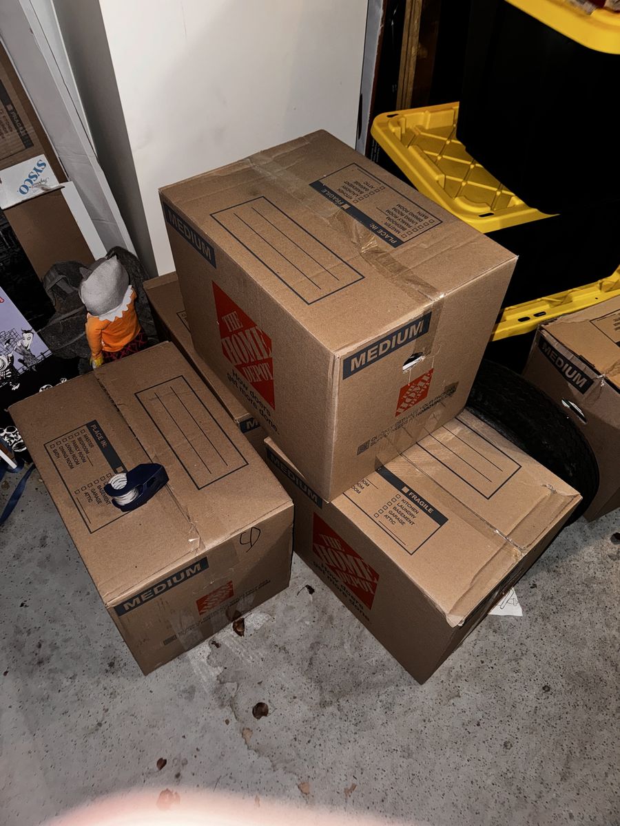 1,800+ CDS