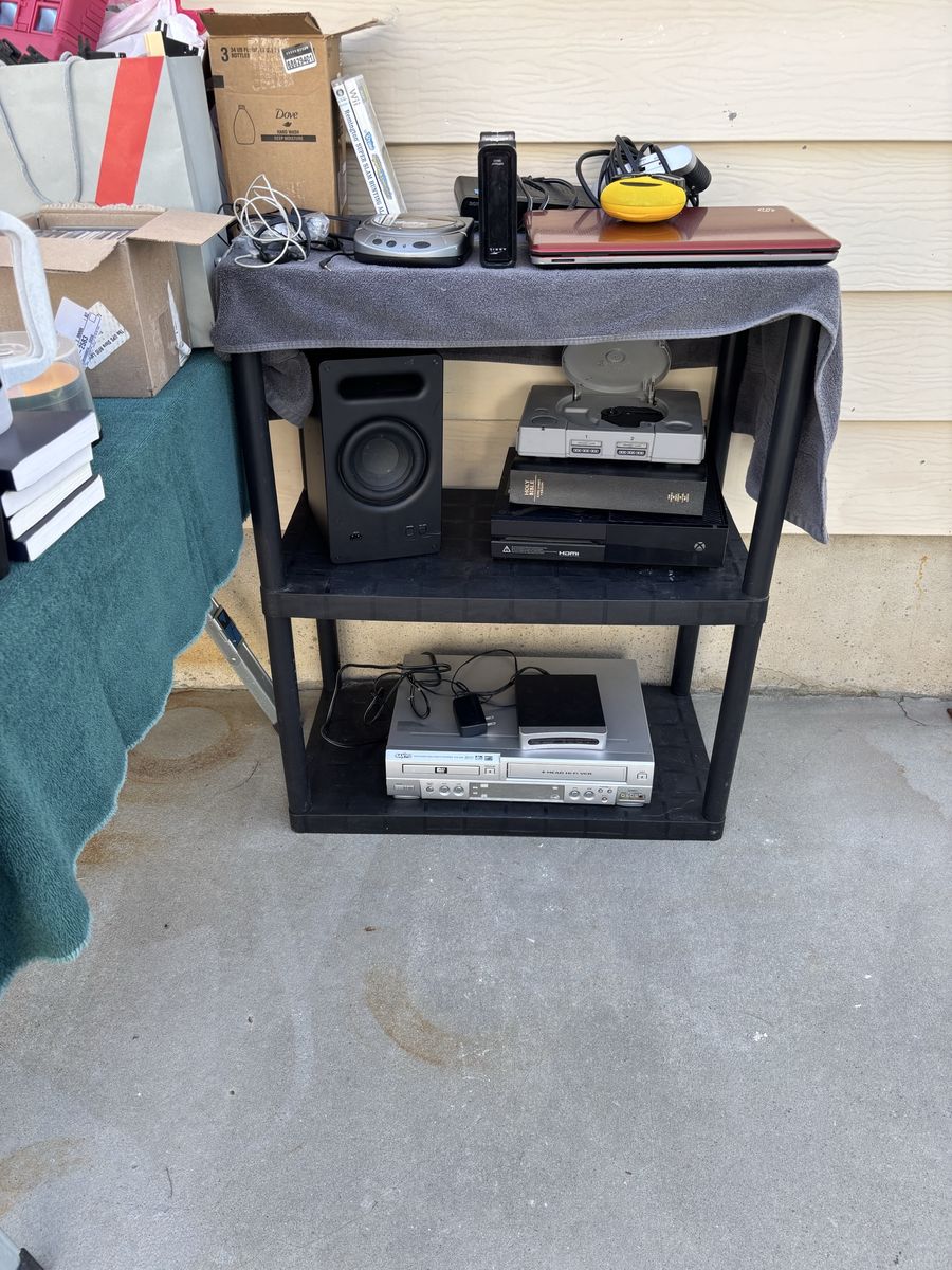 $1 Yard Sale Saturday 22nd, 8:30-noon. Electronics. Clothing. Shoes. Toys. Kitchen supplies. House decor. Halloween decor.