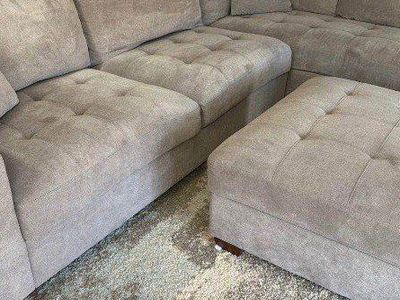 Sectional Couch with Ottoman and Storage - Light Gray Tufted Fabric, Used