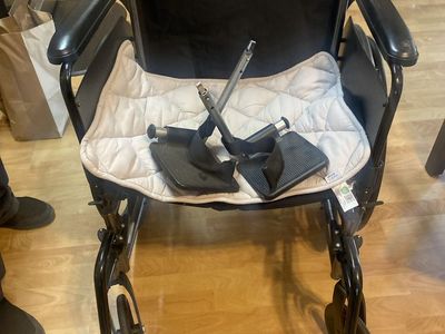 Drive. Wheels. Chair. 25 “. W. D. 17” l
