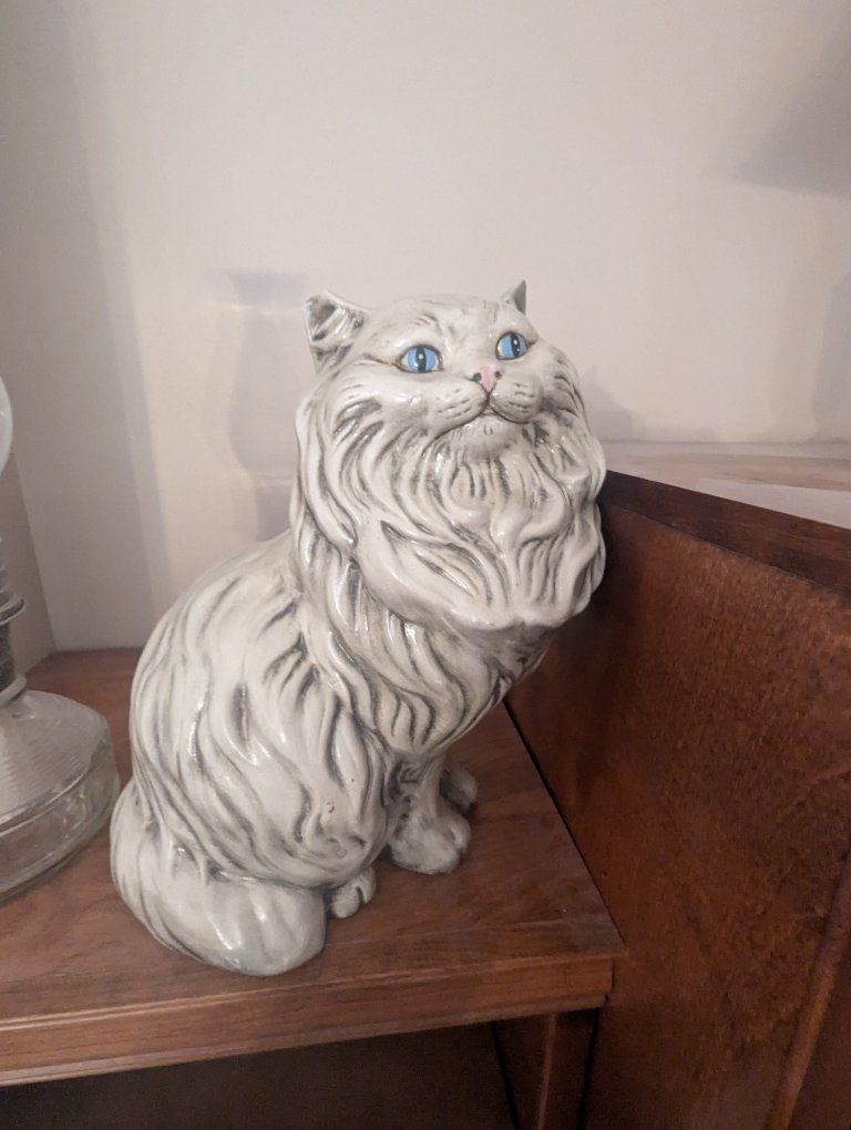 ceramic cat