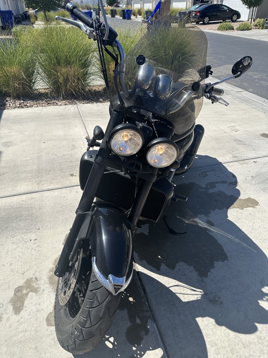 2007 Triumph Rocket III Roadster Motorcycle - Black, Windshield, Dual Exhaust
