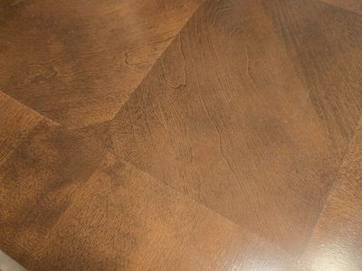 Dark Wood End Table/ coffee table