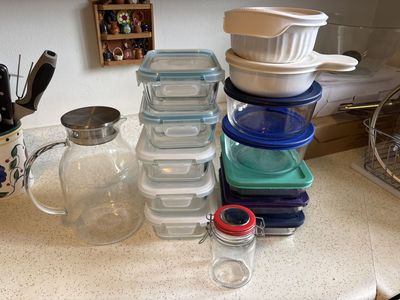 14 Assorted Glass Tupperware/Kitchenware $25