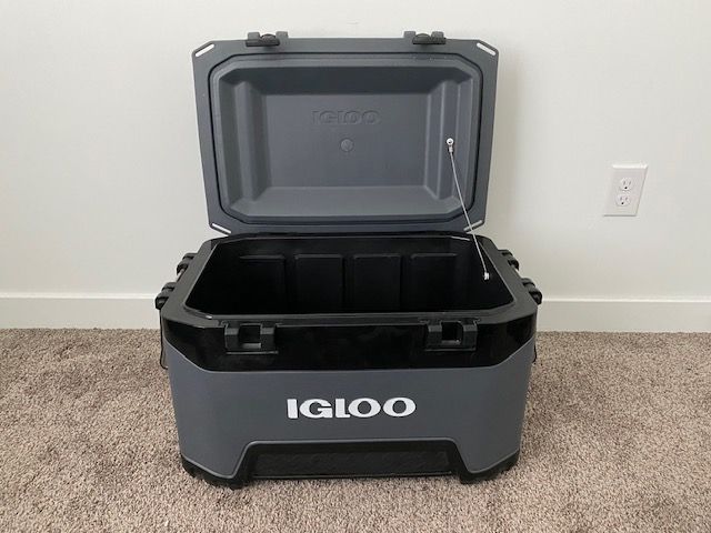 IGLOO Cooler - Great Condition 