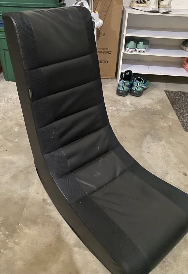 Video Game Black Banana Chair