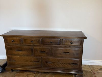Ethan Allen Dresser