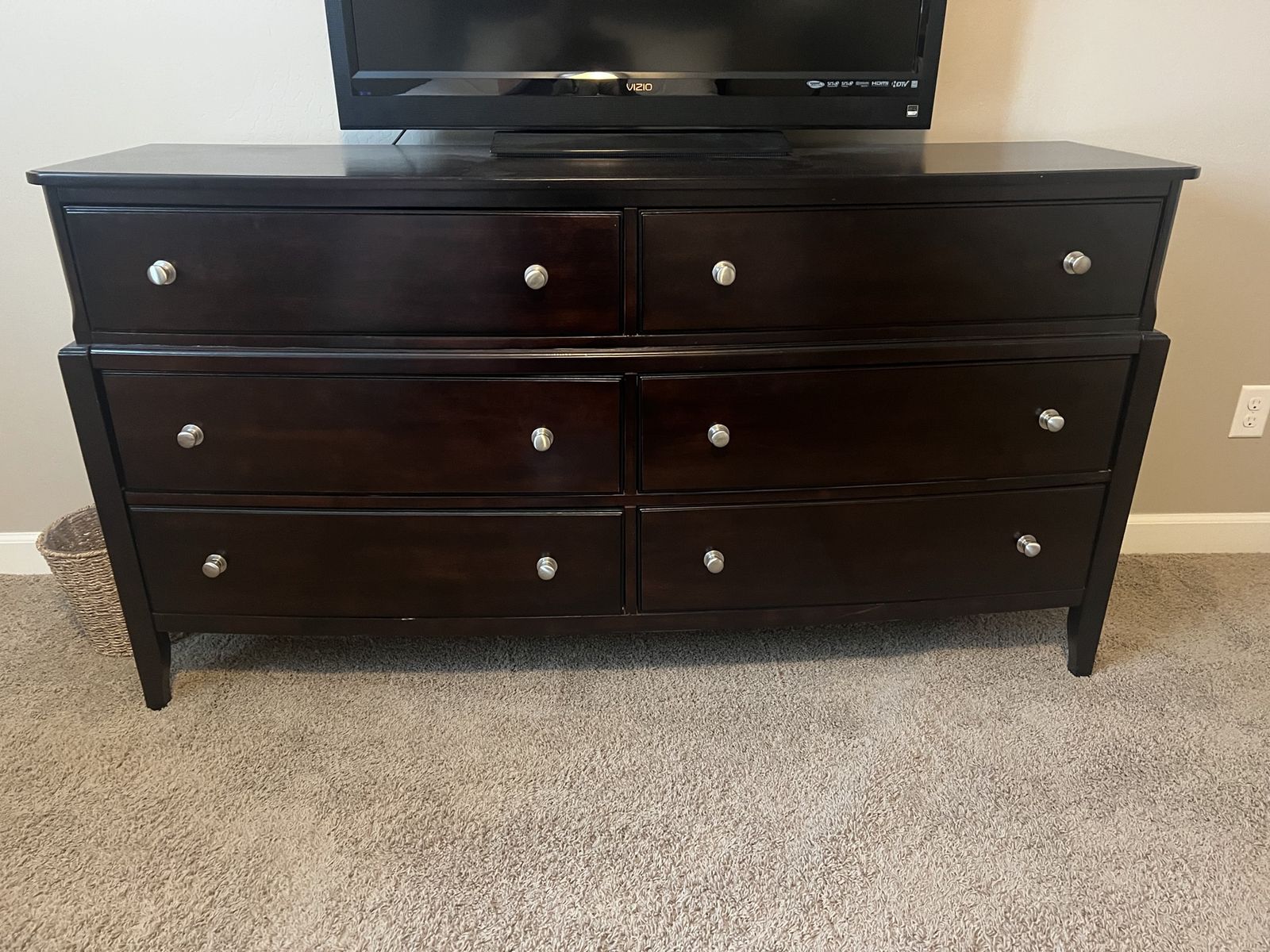 Main image 4