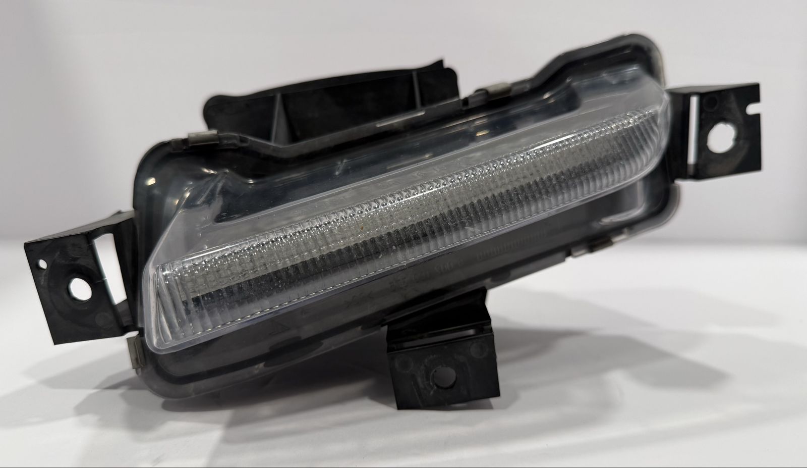 2016-2024 Chevrolet Camaro ZLI Front Left Bumper Day Running Light 84041477 OEM