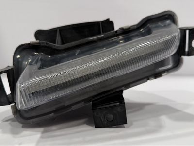 2016-2024 Chevrolet Camaro ZLI Front Left Bumper Day Running Light 84041477 OEM