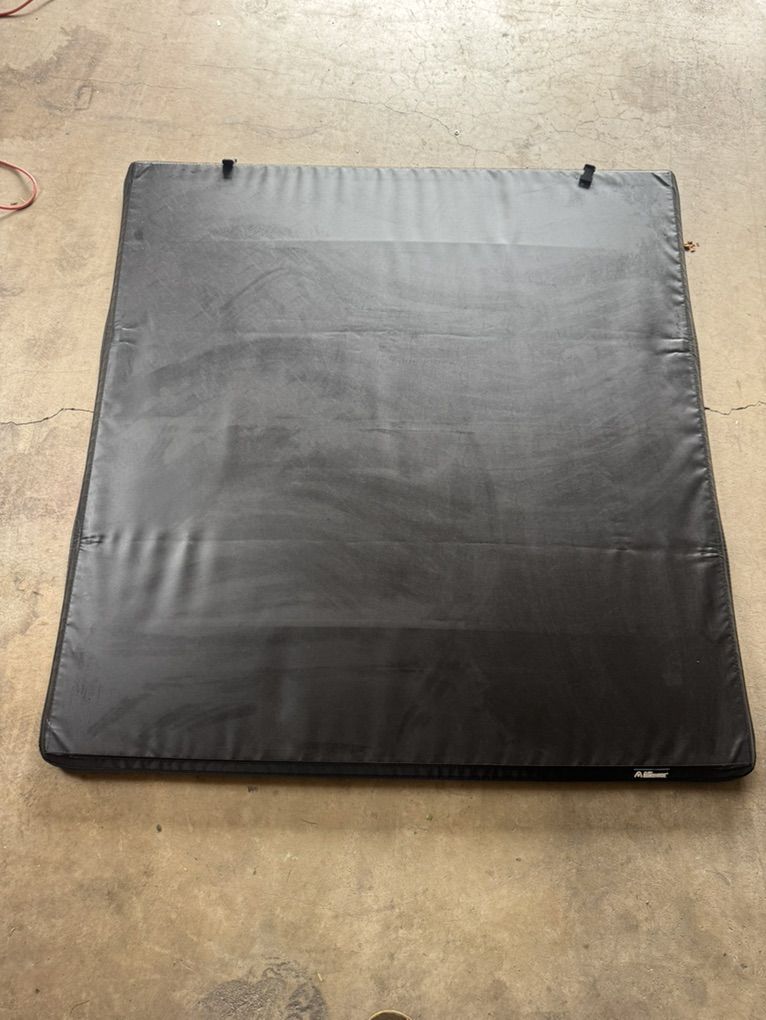 Jeep Gladiator Bed Cover