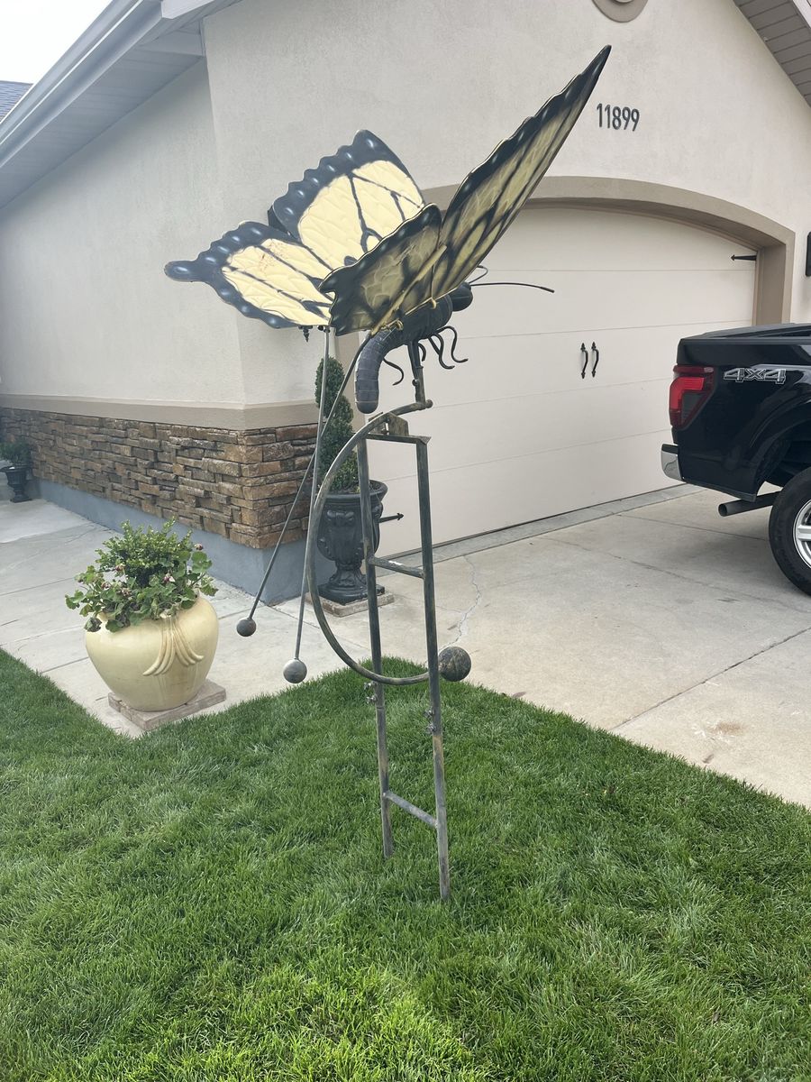 Monarch Butterfly Garden Decoration 6'