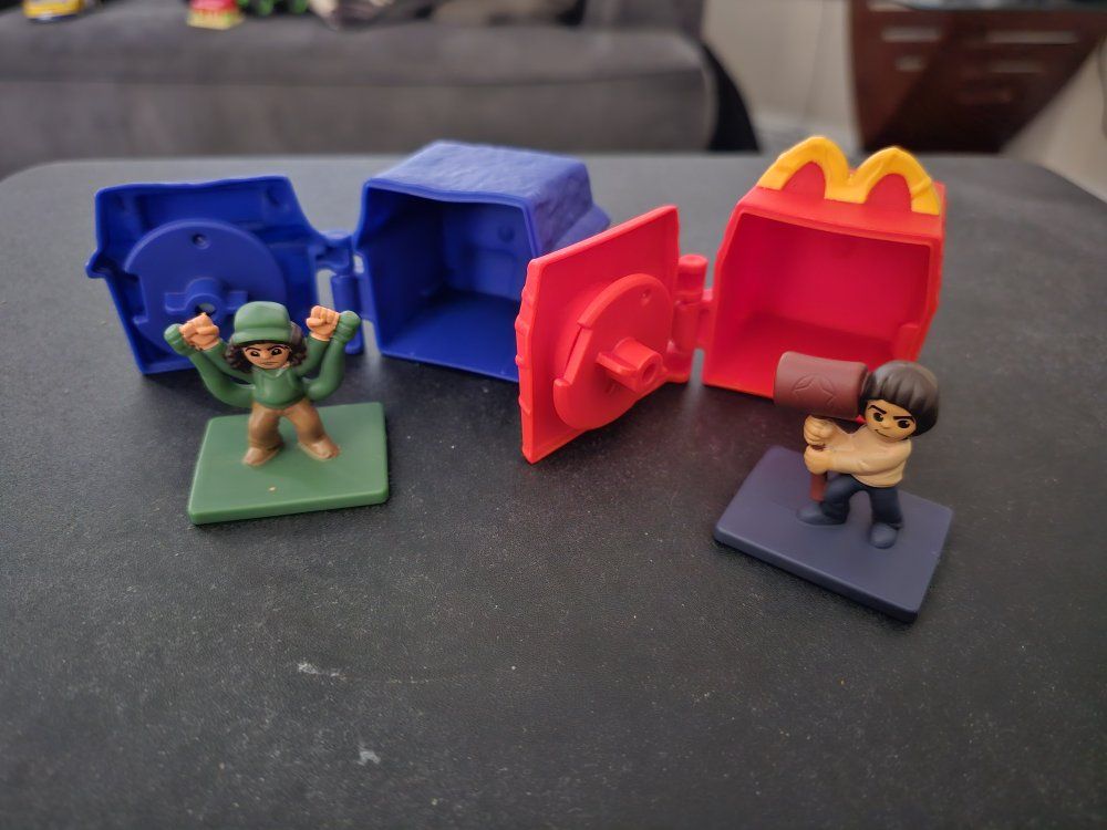 happy meal stranger things