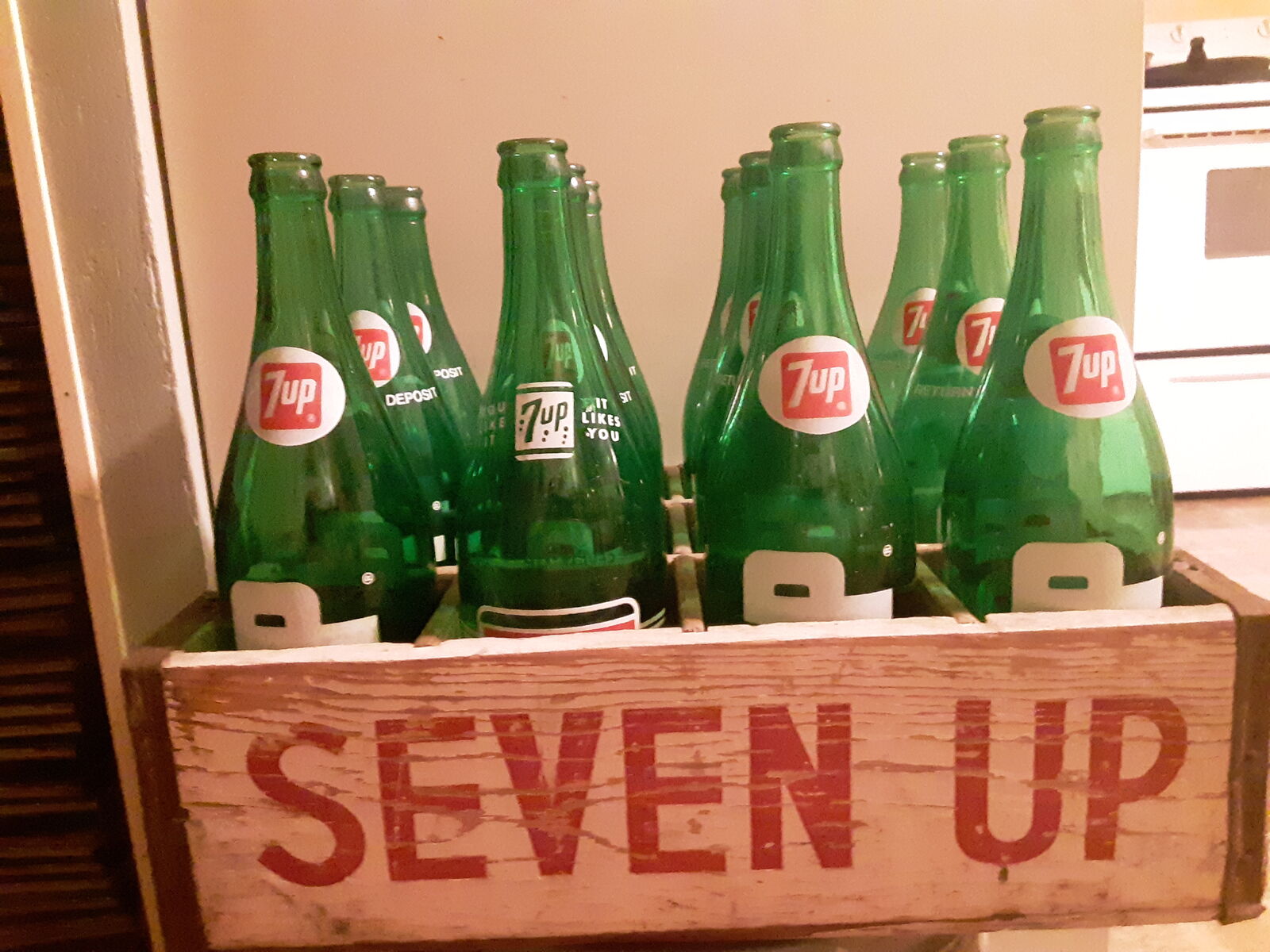 1950's 7up Seven Up Wood Crate with Vintage Soda Pop Bottles Ogden Utah