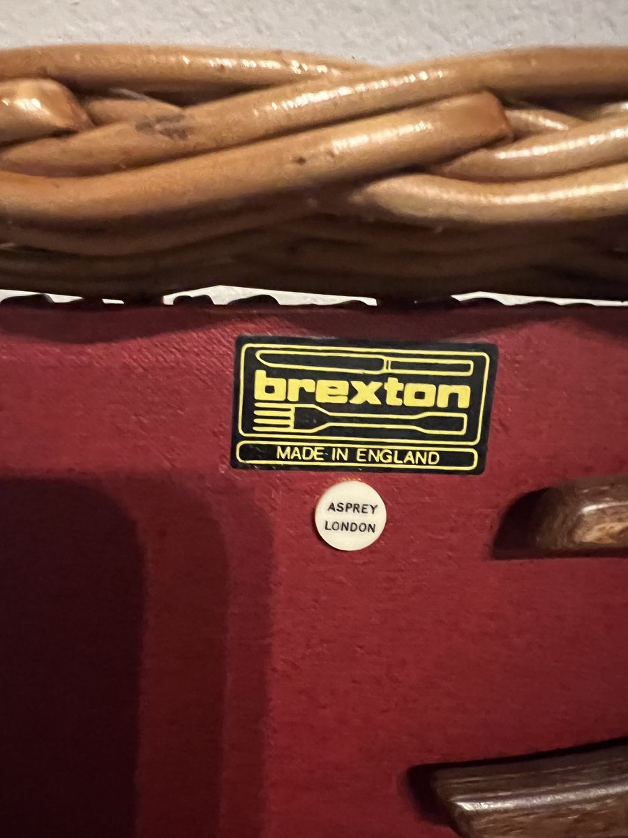 Vintage Picnic Basket Set