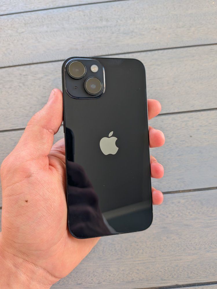 iPhone 14 - Unlocked - 128 Gb