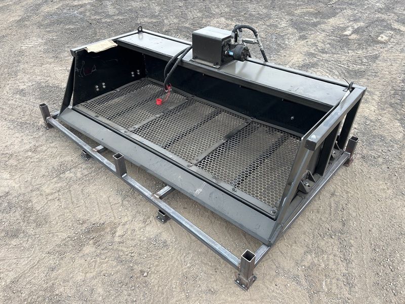 New Vibrating Skid Steer Screening Bucket
