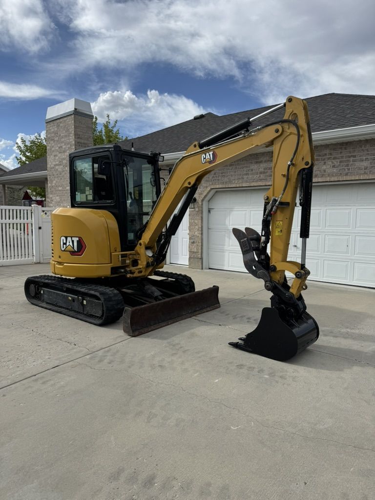 2017 CAT 303.5 E2 CR Mini Ex 2100 hours