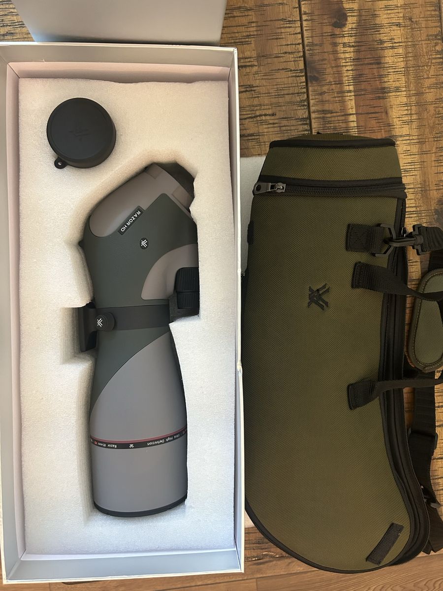 Vortex Razor HD 20-60x85 Angled Spotting Scope – Like New