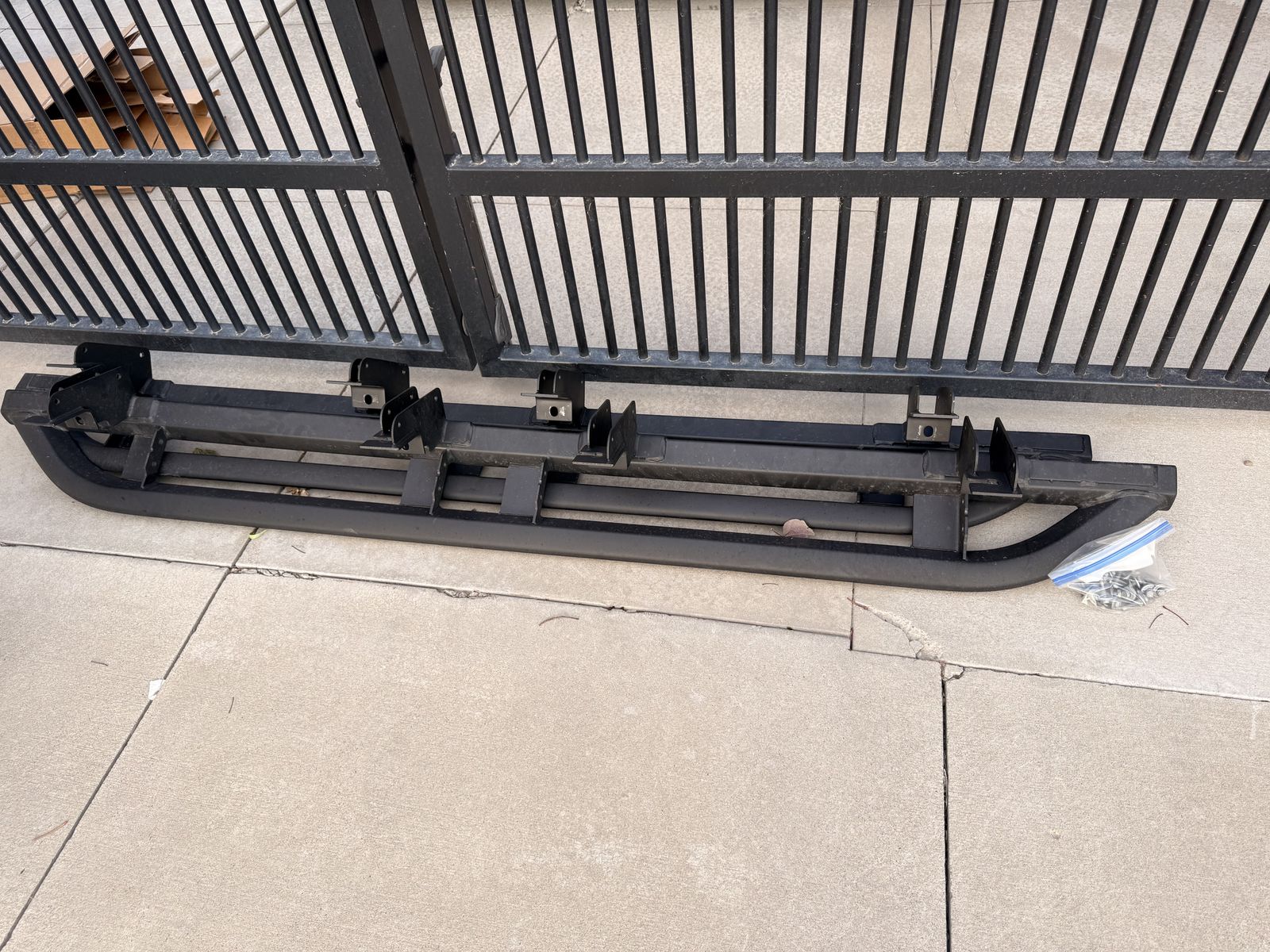 OEM Factory Running Boards / Side Steps – 2023–2026 Chevy Colorado & GMC Canyon
