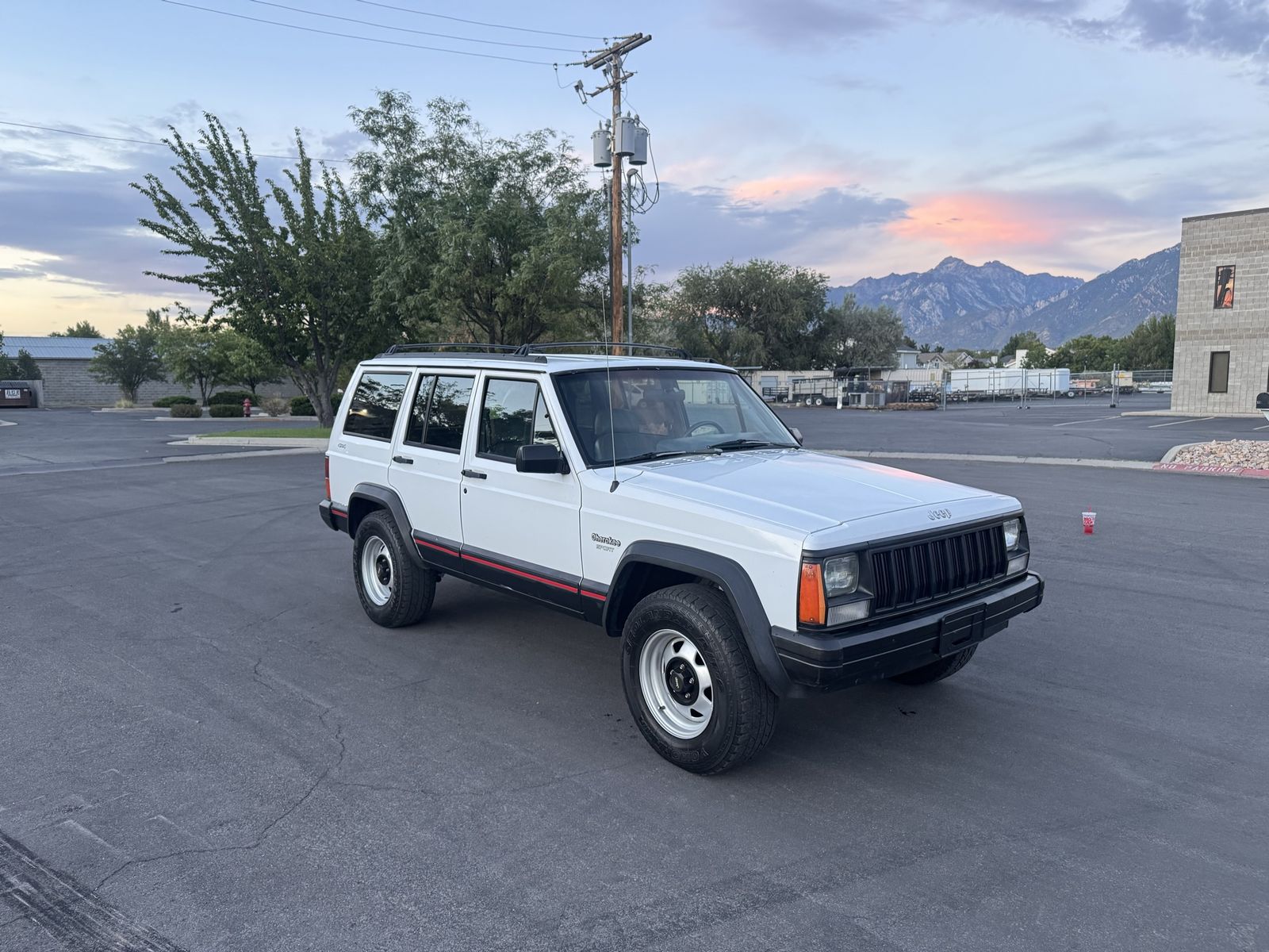 1993 Jeep Cherokee Sport