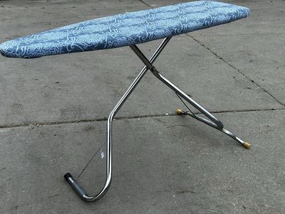 Vintage Itoning Board