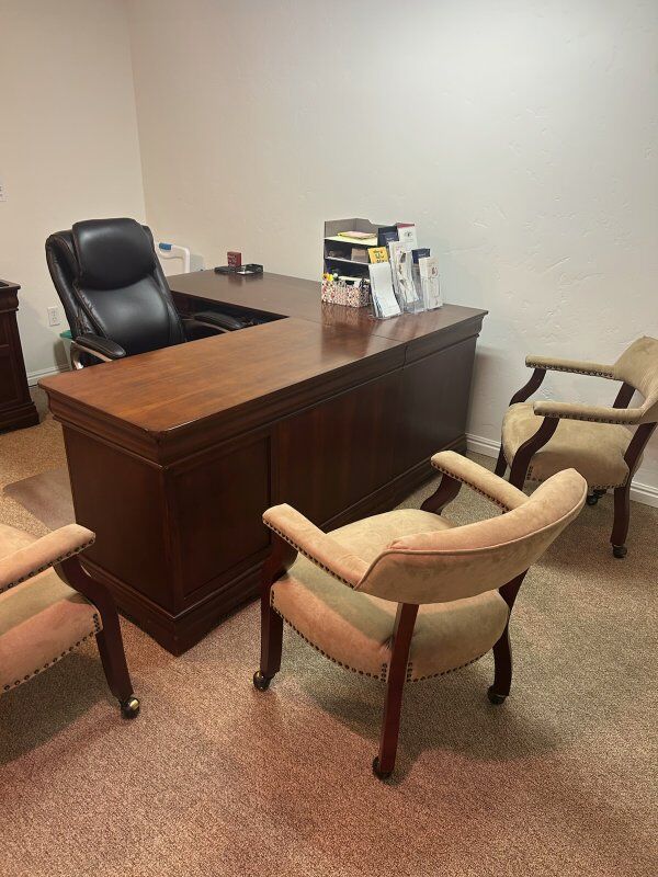 Very nice office desk and filing cabinet