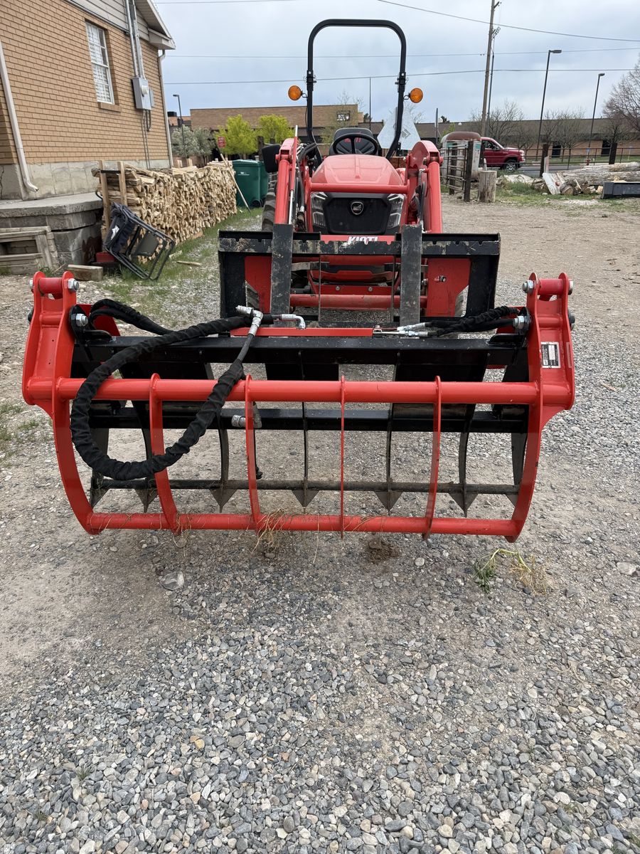 Kioti Grapple