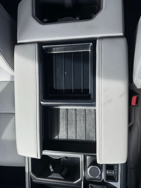 Main image 30