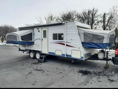 Tahoe Lite Camper
