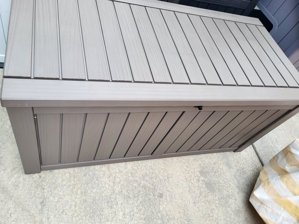 140gal Outdoor Storage Deck Box w/Hydraulic Slow Close Lid *