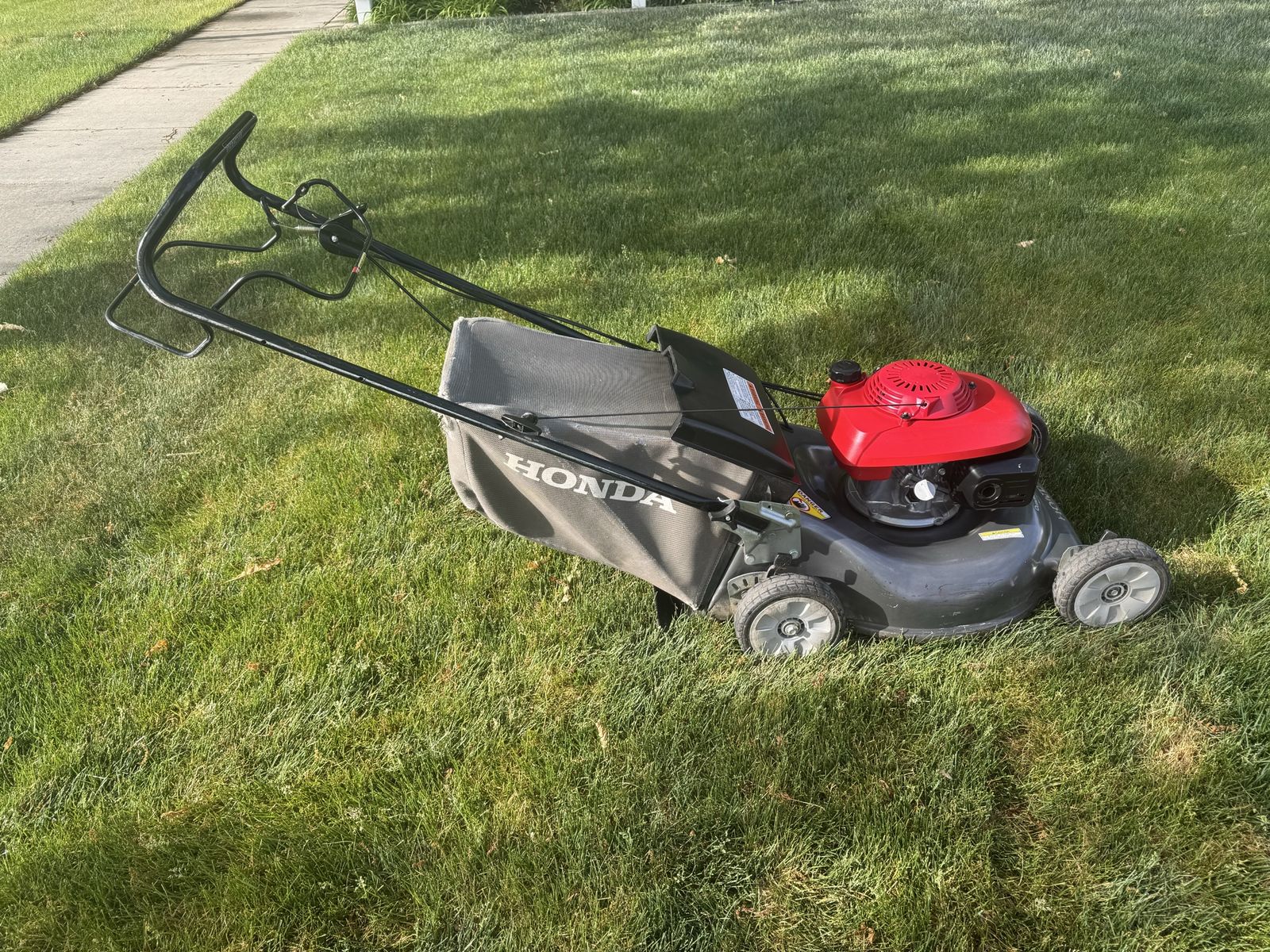 Honda Lawnmower HRR216 (2SDA)