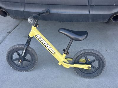 Strider 12 Classic Balance Bike - Yellow, Adjustable Seat & Handlebars