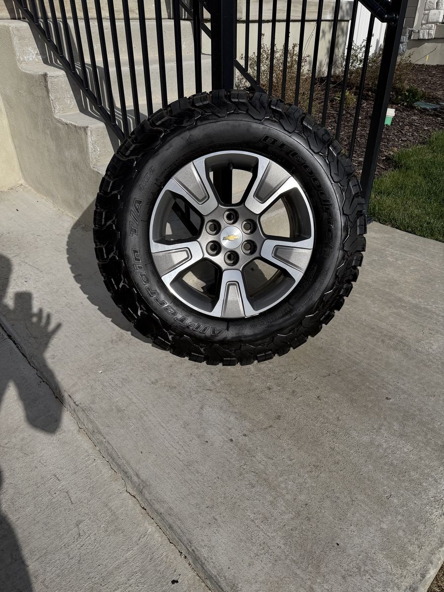 Chevy Colorado Rims and Tires 265/70R17 Bfg Ko2