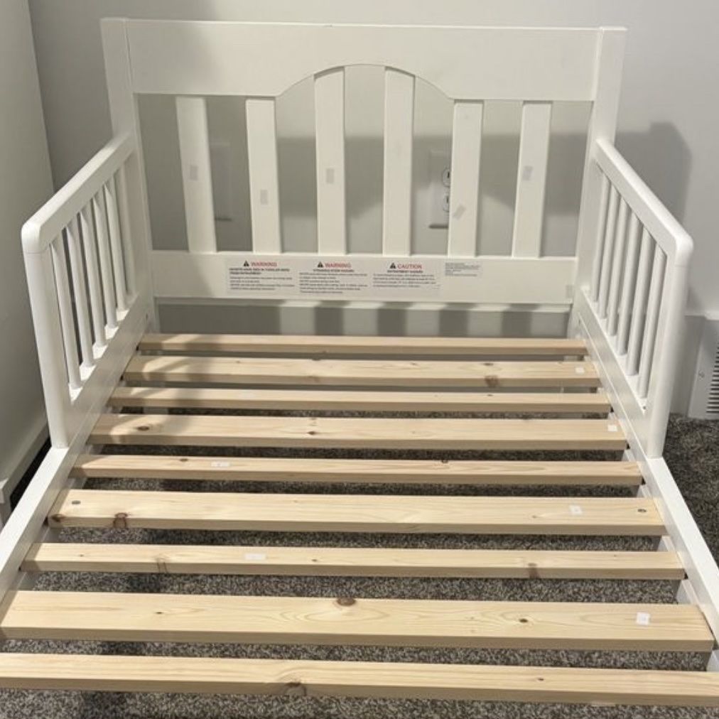 White Wooden Toddler Bed Frame with Safety Guard Rails