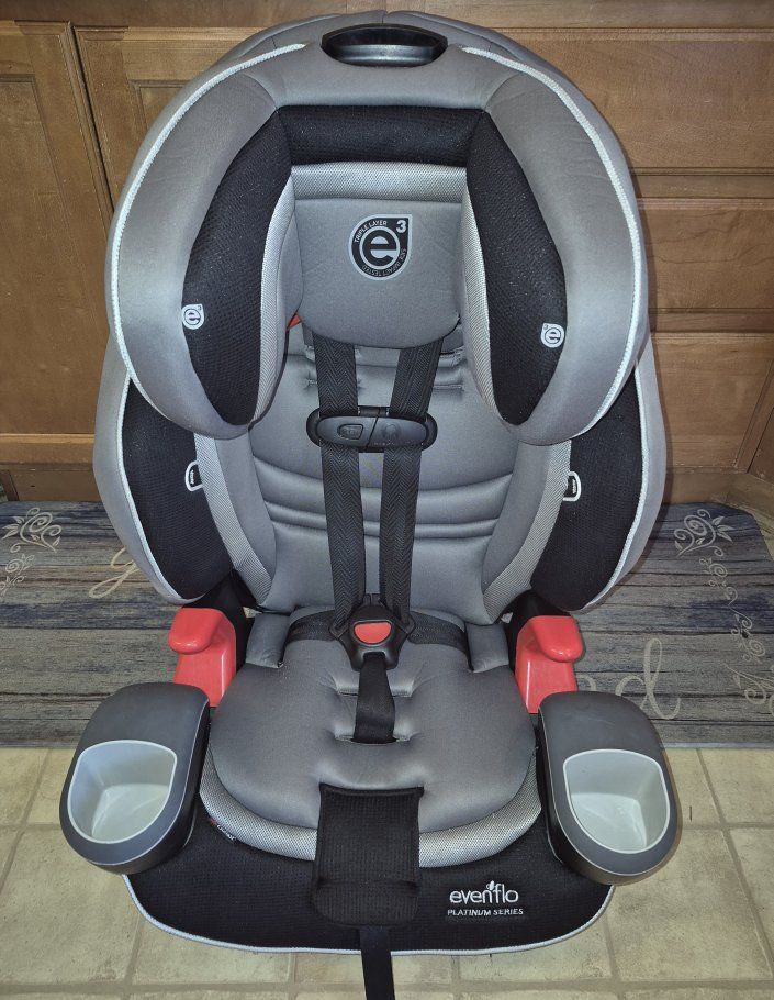 Excellent! Evenflo Platinum Evolve 3-in- 1 combination booster car seat harness