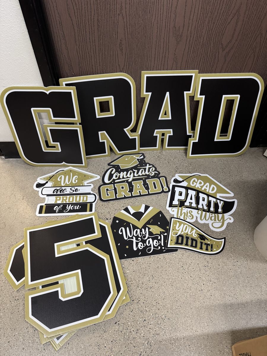 Graduation Yard Signs