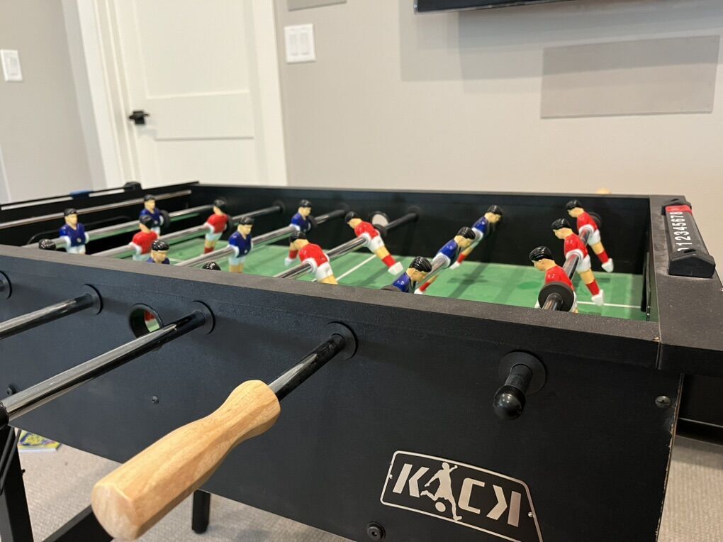 Like New Kick Foosball Table - assembled and ready to play! soccer
