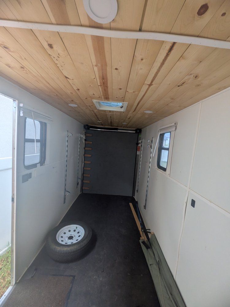 Main image 6