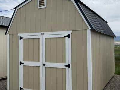 10x16 Lofted Barn Beige/White /Black Roof