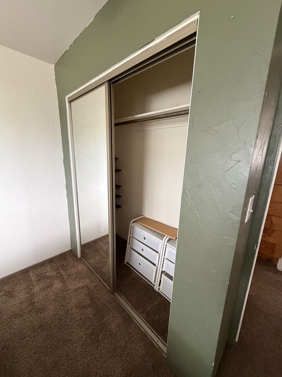 Main image 12