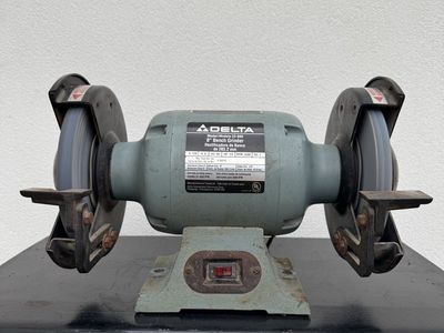 Delta 8" Bench Grinder Model 23-880 1/2 HP