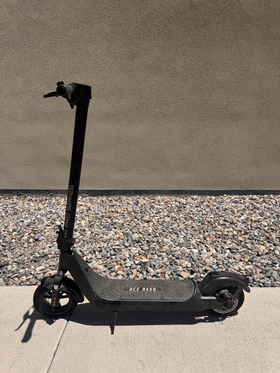 Working Hover-1 Ace R450 Electric Scooter (Charger Included)