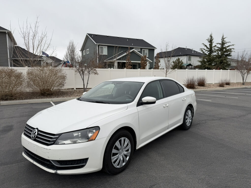 2013 VOLKSWAGEN PASSAT SE