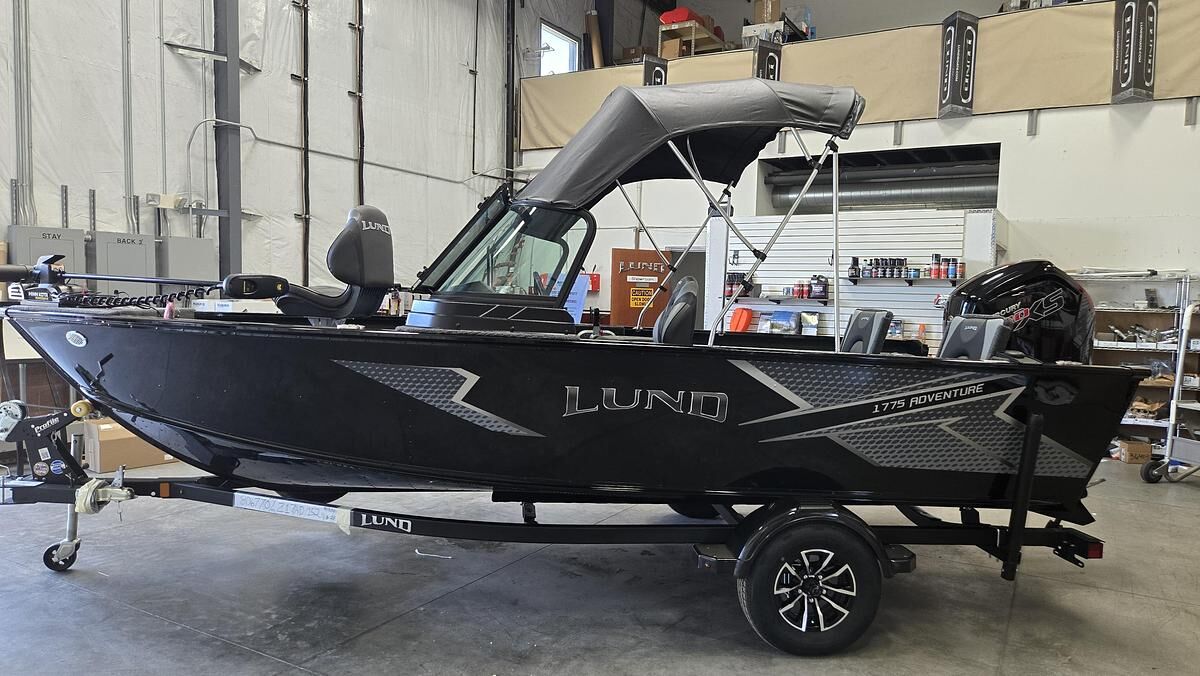 2026 Lund 1775 Adventure Sport