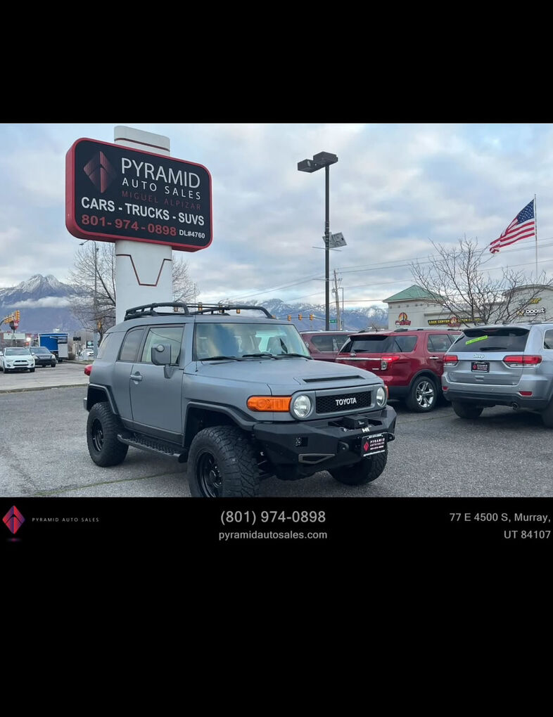 2012 Toyota FJ Cruiser Base