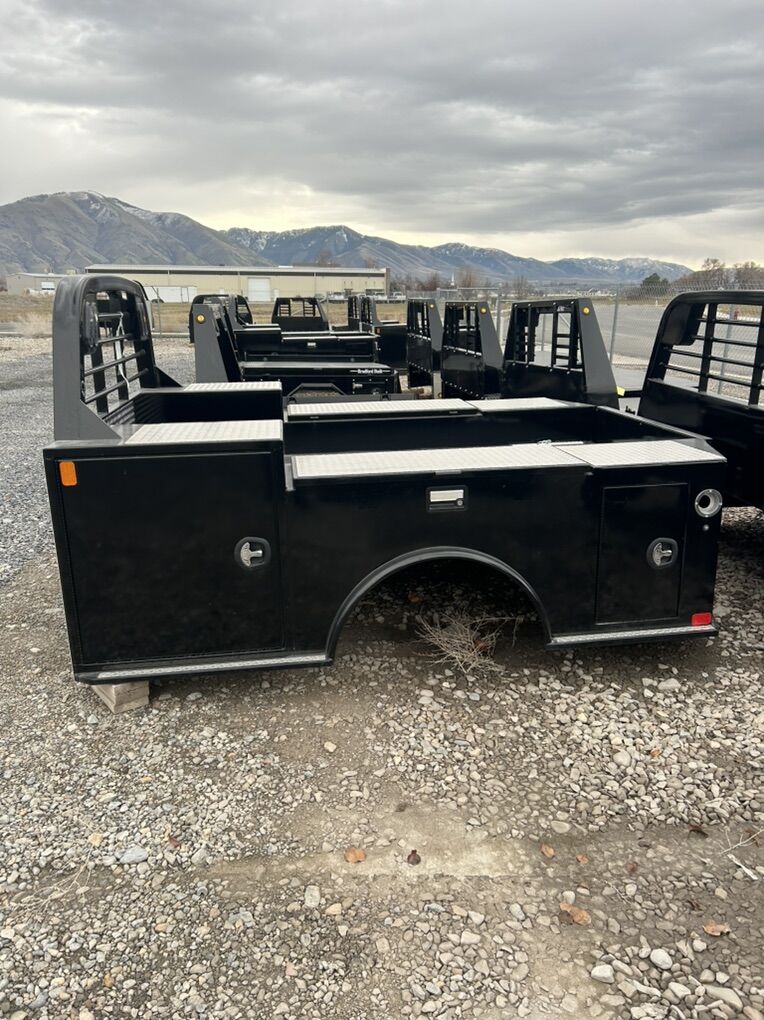 CM 8X9'4 TM Deluxe Bed