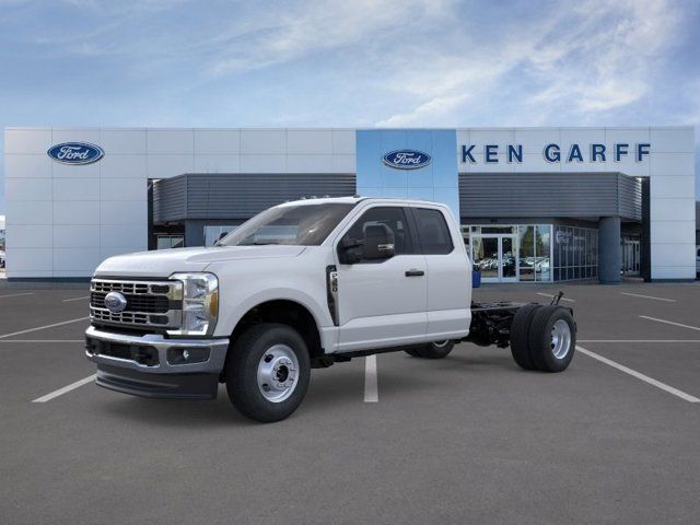 2026 Ford F-350 Super Duty XL
